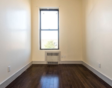 26 Wilson Avenue - Photo Thumbnail 5
