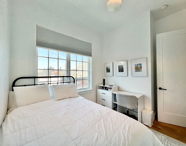 212 North 4th Street - Photo Thumbnail 5