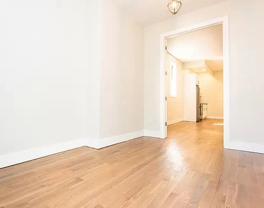 170 Jefferson Street - Photo Thumbnail 2