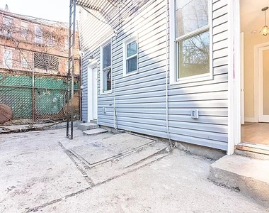 170 Jefferson Street - Photo Thumbnail 14