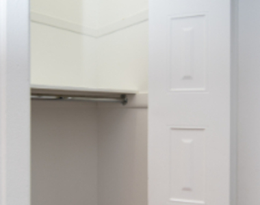 450 East 81st Street - Photo Thumbnail 4