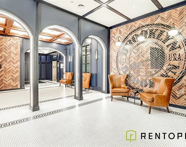187 Kent Avenue - Photo Thumbnail 10
