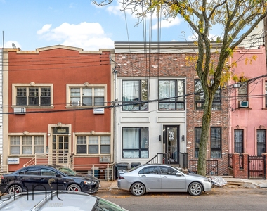 1622 Summerfield Street - Photo Thumbnail 1