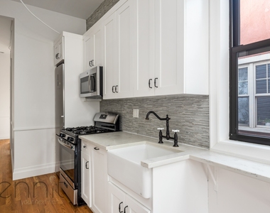 1622 Summerfield Street - Photo Thumbnail 9