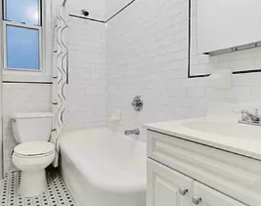 West 13th Street - Photo Thumbnail 4