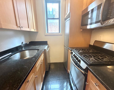 73rd & Central Park West - Photo Thumbnail 9