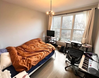 540 Driggs Avenue - Photo Thumbnail 9