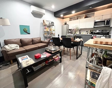 540 Driggs Avenue - Photo Thumbnail 4