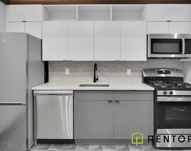 540 Driggs Avenue - Photo Thumbnail 2
