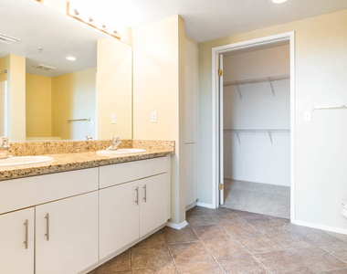 888 North Alameda Street - Photo Thumbnail 40