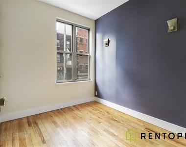 24 Havemeyer Street - Photo Thumbnail 4