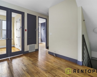 24 Havemeyer Street - Photo Thumbnail 2
