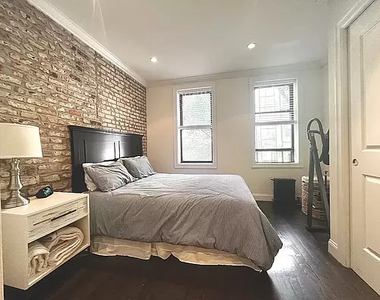 344 East 55th Street - Photo Thumbnail 1