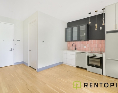 209 Montrose Avenue - Photo Thumbnail 1
