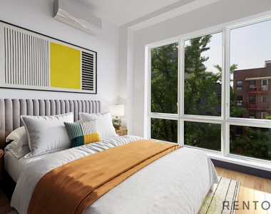 209 Montrose Avenue - Photo Thumbnail 2