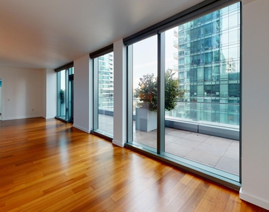 399 Fremont St - Photo Thumbnail 2