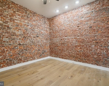 32 Strawberry Street St - Photo Thumbnail 11