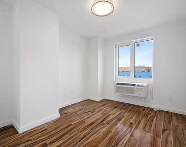 906 East New York Avenue - Photo Thumbnail 7