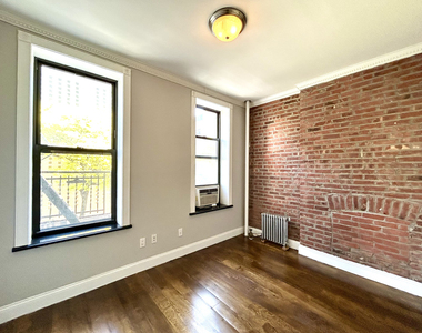 East 5th Street - Photo Thumbnail 1