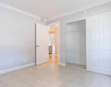 1272 S Military Trail - Photo Thumbnail 19