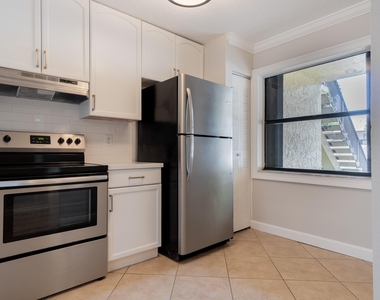 1272 S Military Trail - Photo Thumbnail 8