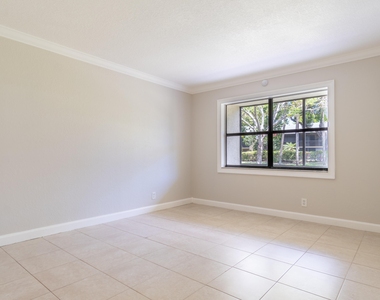 1272 S Military Trail - Photo Thumbnail 15