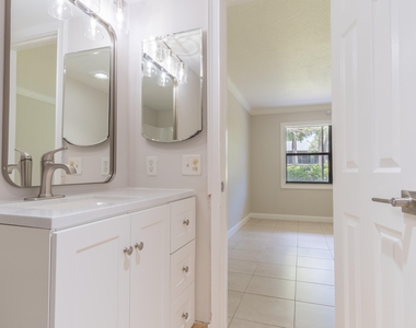 1272 S Military Trail - Photo Thumbnail 12