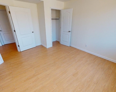 67-19 Austin Street - Photo Thumbnail 11