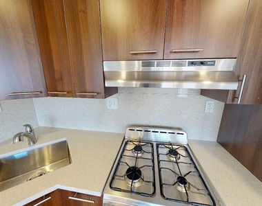 67-19 Austin Street - Photo Thumbnail 2