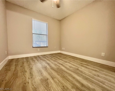 5307 Summerlin Road - Photo Thumbnail 16