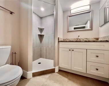 5307 Summerlin Road - Photo Thumbnail 13