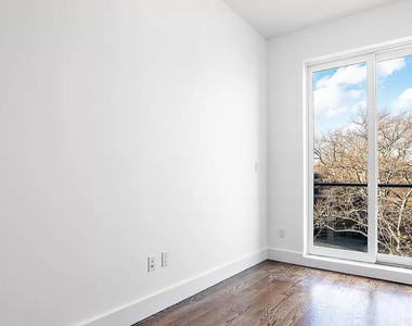 194 Scholes Street - Photo Thumbnail 8