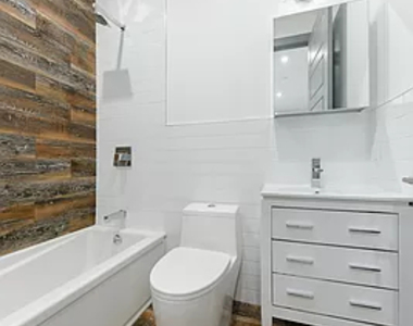 855 Dekalb Avenue - Photo Thumbnail 8