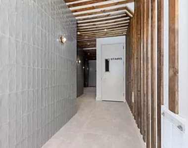 855 Dekalb Avenue - Photo Thumbnail 9