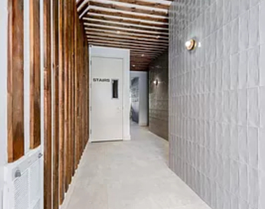 855 Dekalb Avenue - Photo Thumbnail 5