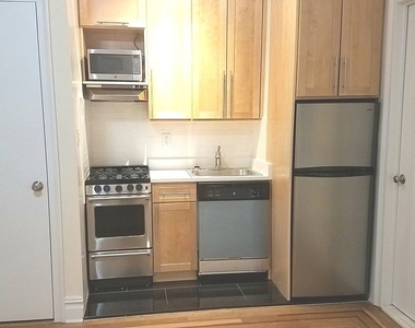 Copy of east 51st st - Photo Thumbnail 2