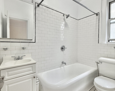 West 13th Street - Photo Thumbnail 4