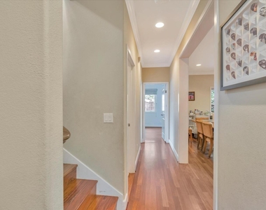 130 Heather Ln - Photo Thumbnail 5