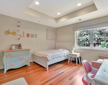 130 Heather Ln - Photo Thumbnail 14
