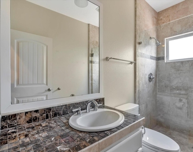 130 Heather Ln - Photo Thumbnail 20