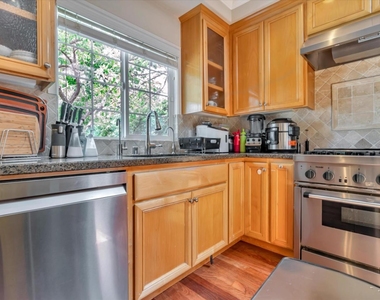 130 Heather Ln - Photo Thumbnail 9