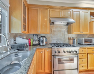 130 Heather Ln - Photo Thumbnail 8