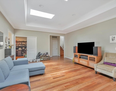 130 Heather Ln - Photo Thumbnail 3