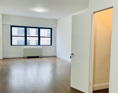 400 East 89th Street, 14N - Photo Thumbnail 6