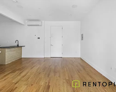 61 Montrose Avenue - Photo Thumbnail 1
