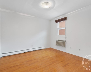 346 Warren Street - Photo Thumbnail 6