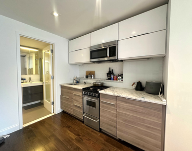 86 Clinton Street - Photo Thumbnail 3