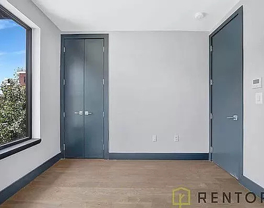 475 Grand Street - Photo Thumbnail 10
