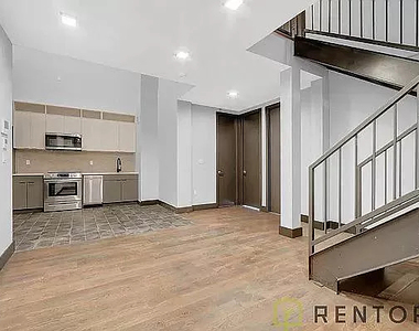 475 Grand Street - Photo Thumbnail 2