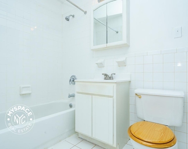 95 Seigel St - Photo Thumbnail 5